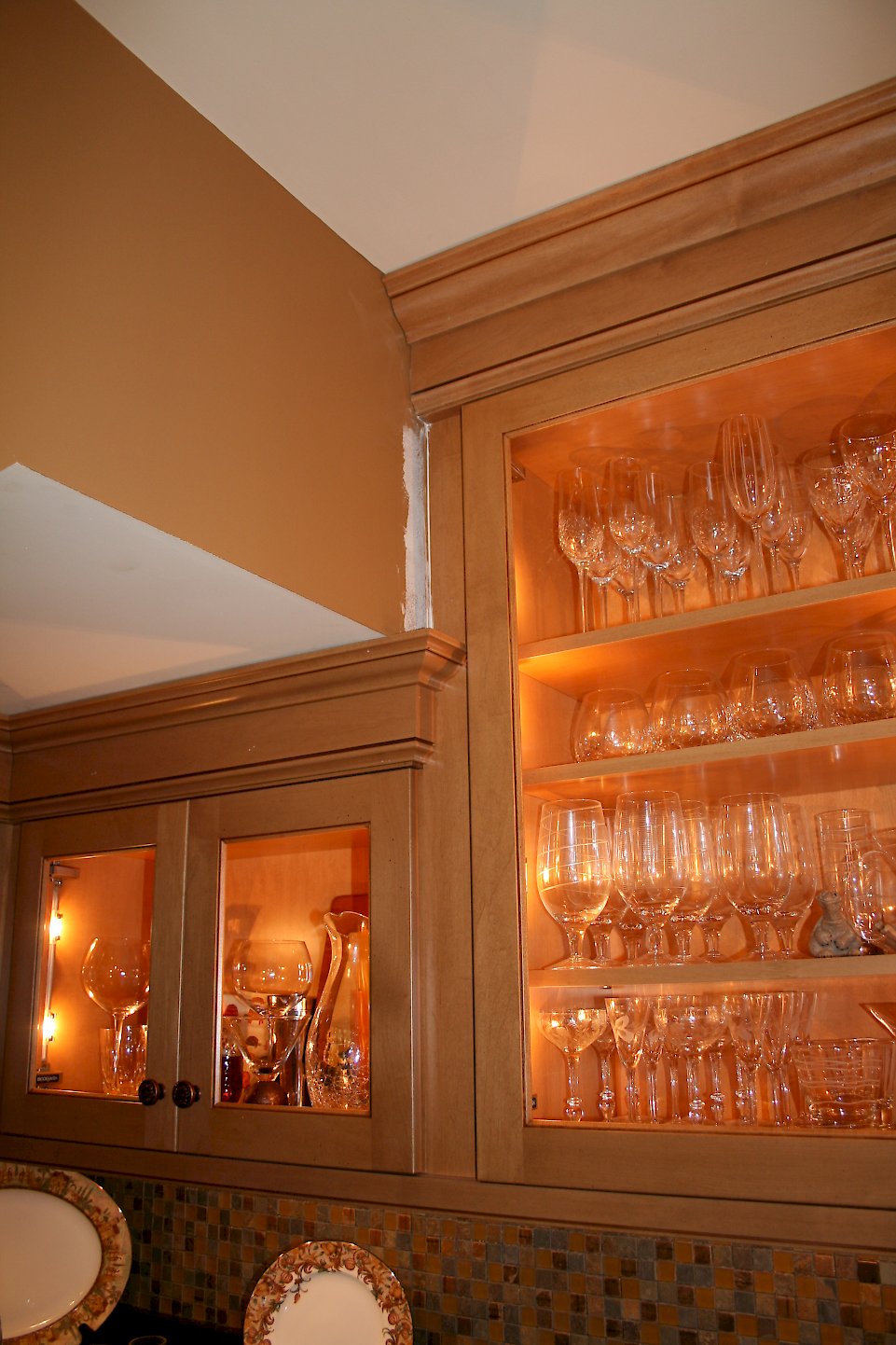 View of the crown molding.