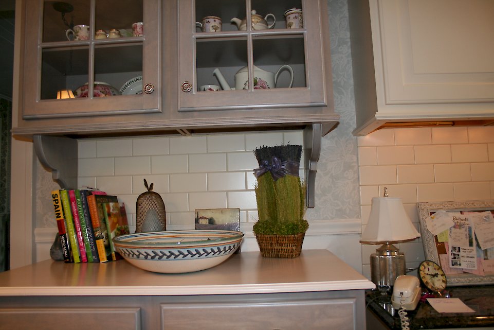 View of the tile behind the hutch.