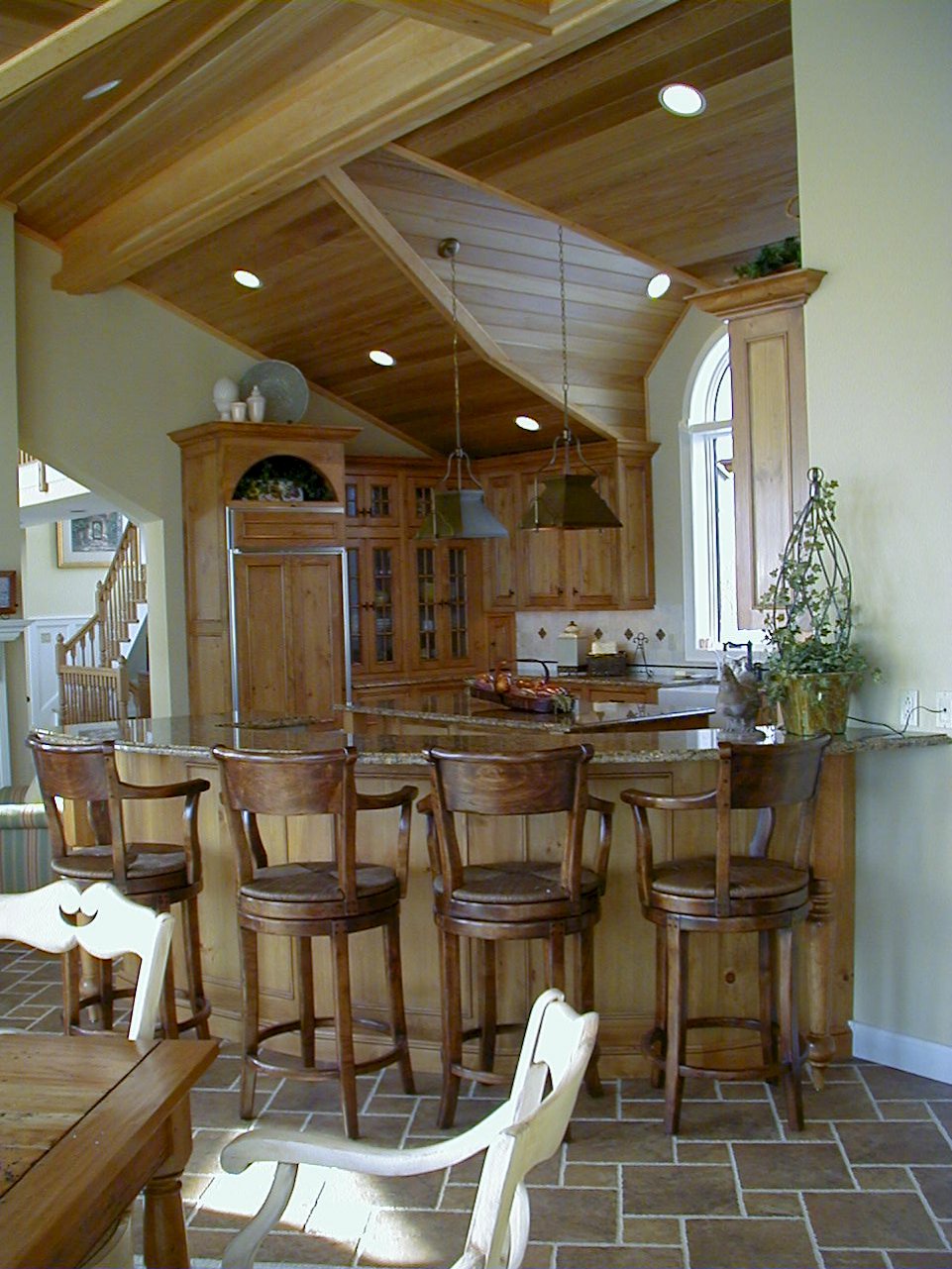 Seating for four on the kitchen peninsula.