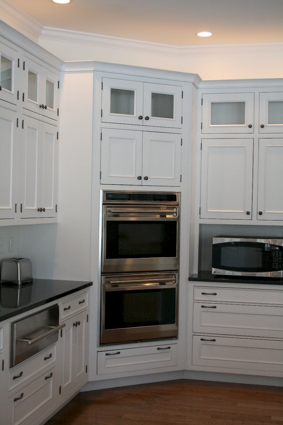 A Wolf DO30F stainless double oven.