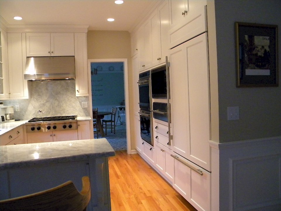 The Square Edge Winfield Recessed Square door style.