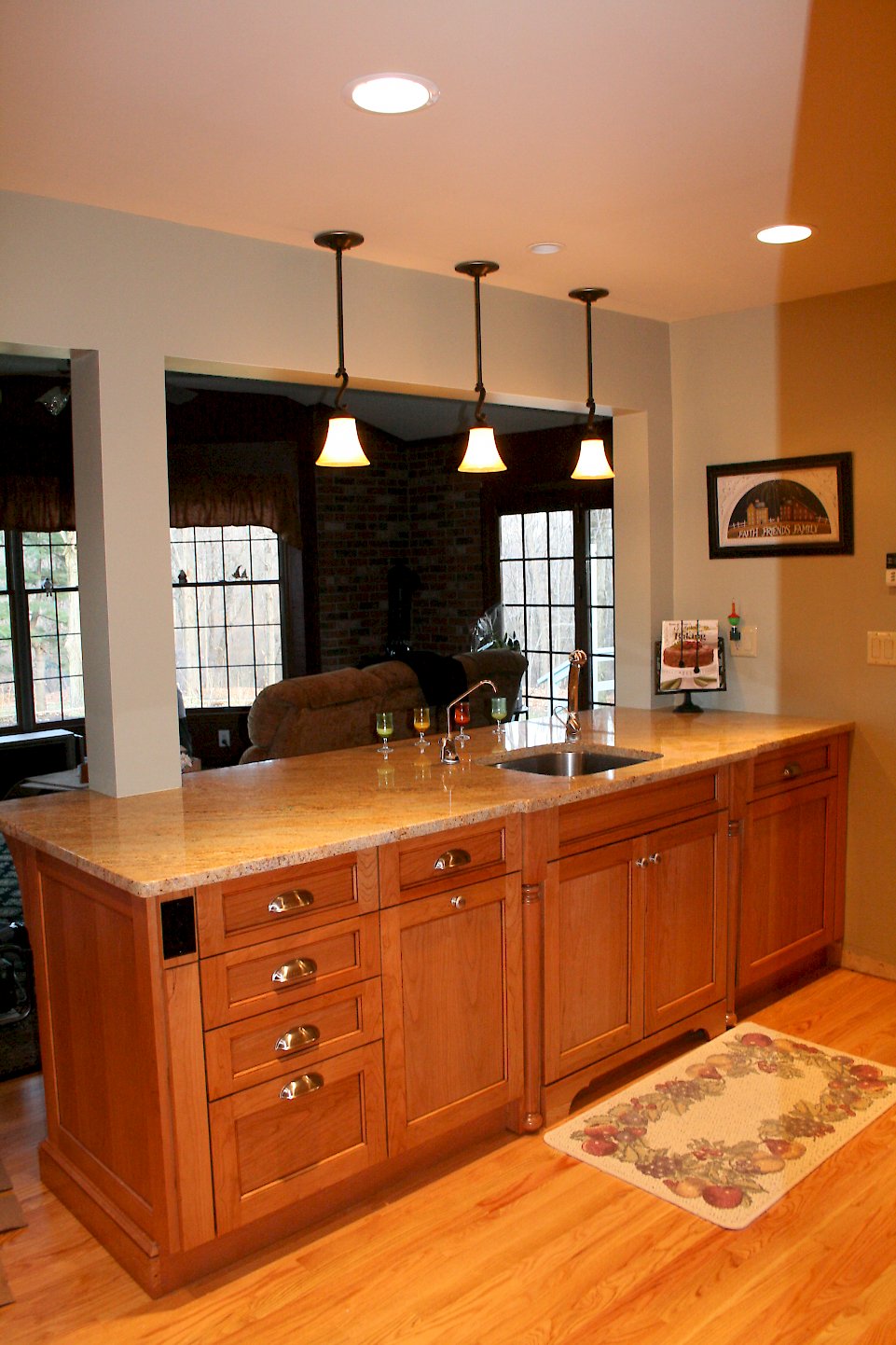 Madura Gold counter-tops with an eased edge.