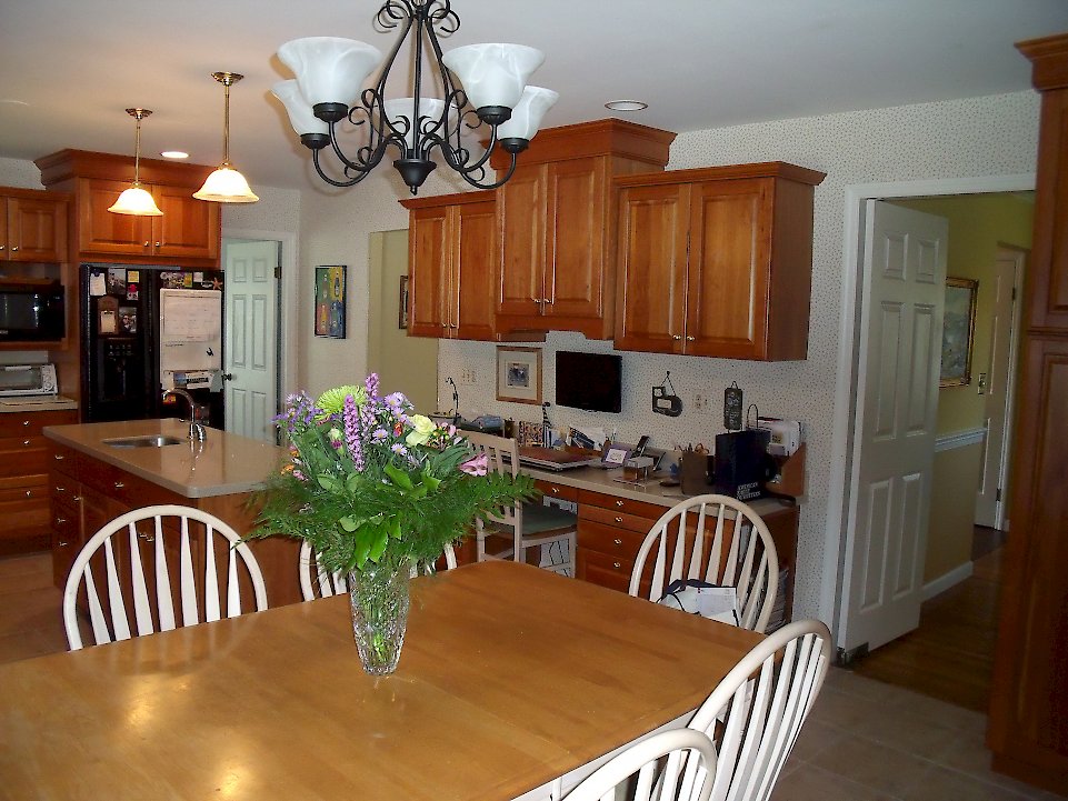 Far view of the desk area.
