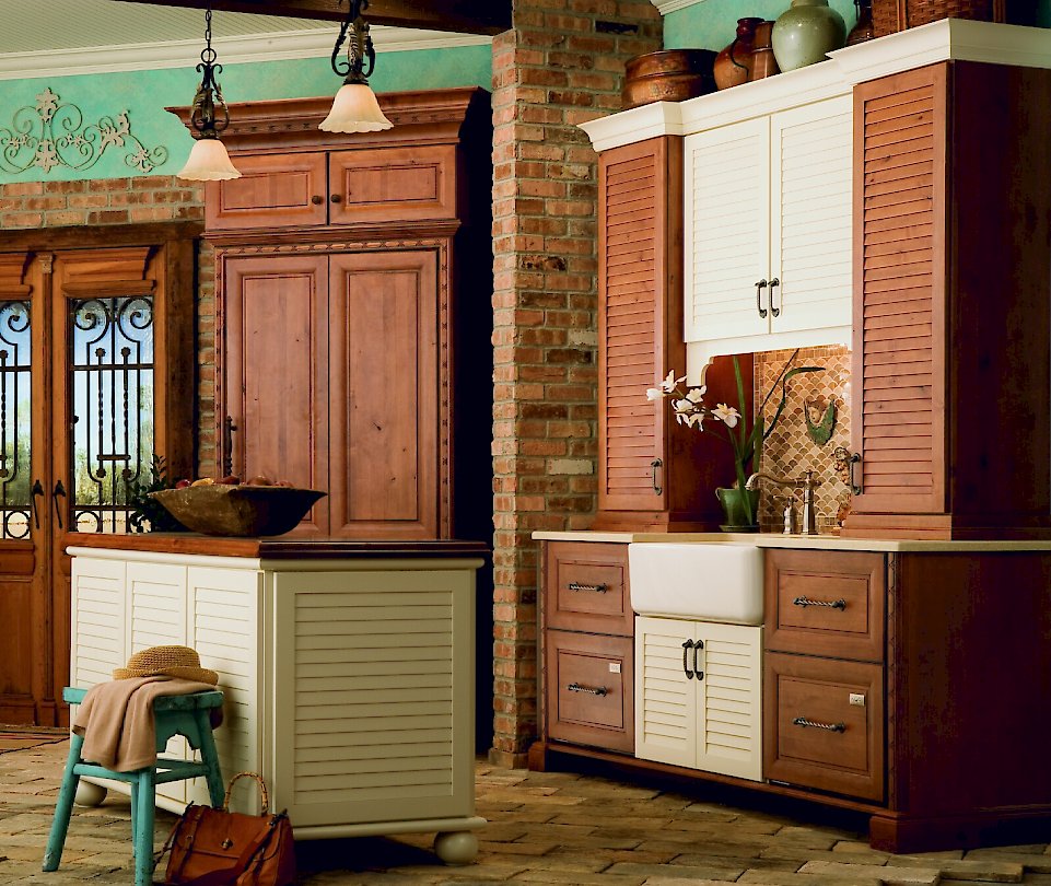 Bahama Hutch